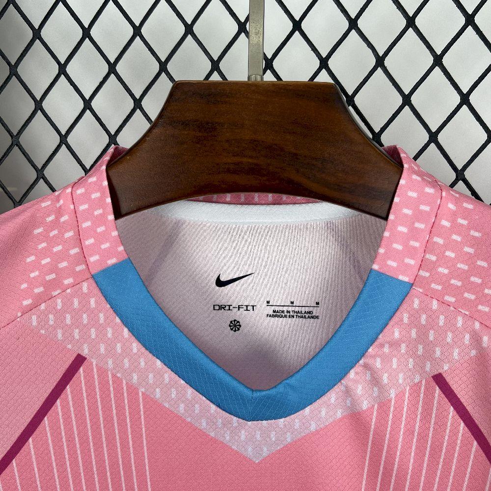 Maillot Paris Rose concept 2025